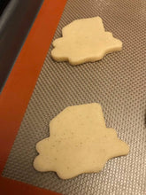 Load image into Gallery viewer, Butter Half (2pc) Cutters
